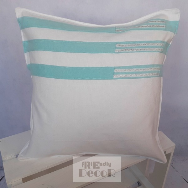 Poszewka dekoracyjna scandi biało-turkusowa